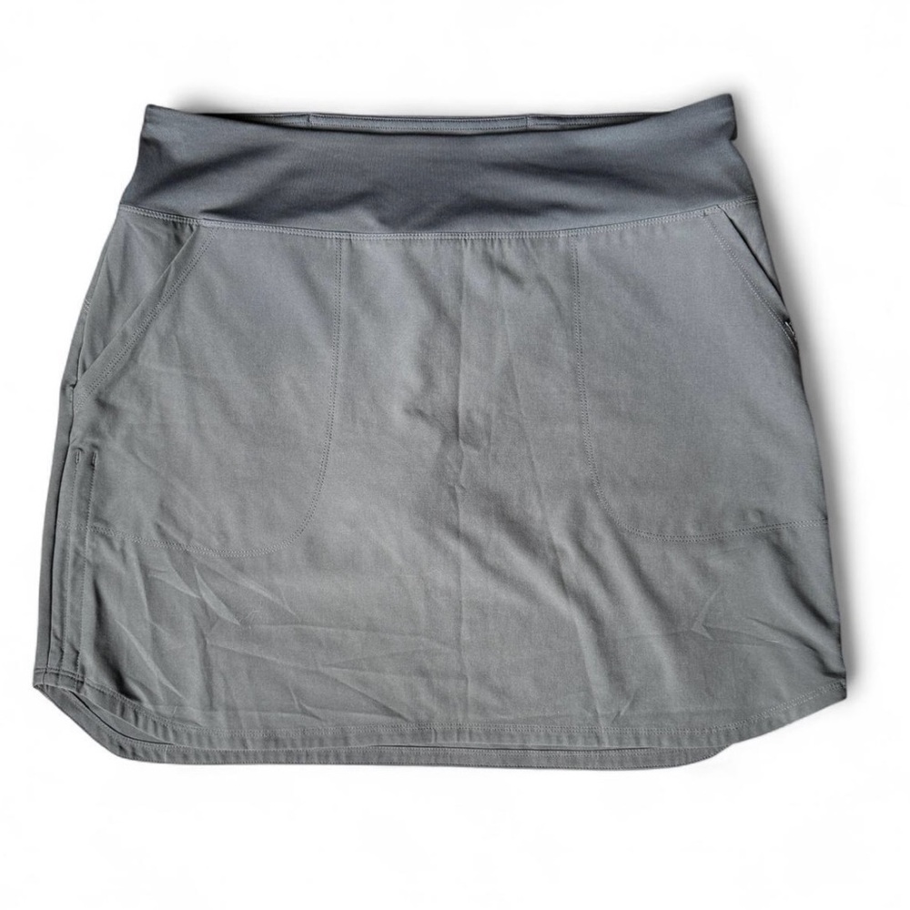 Patagonia Women's Tech Fishing Skort Size Large Gray Compression Liner Logo